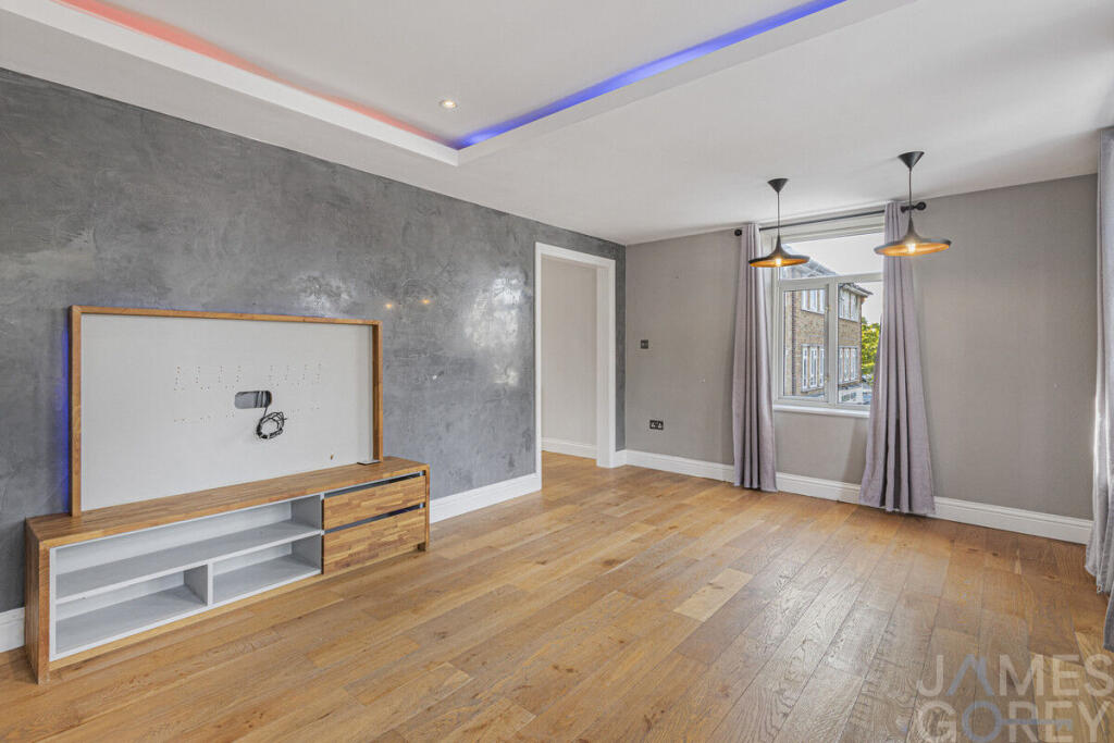 Apartment in London - View 3