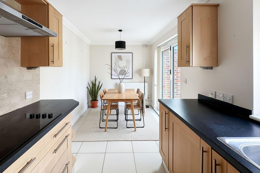 Water Lane, Angmering, BN16 photo 4