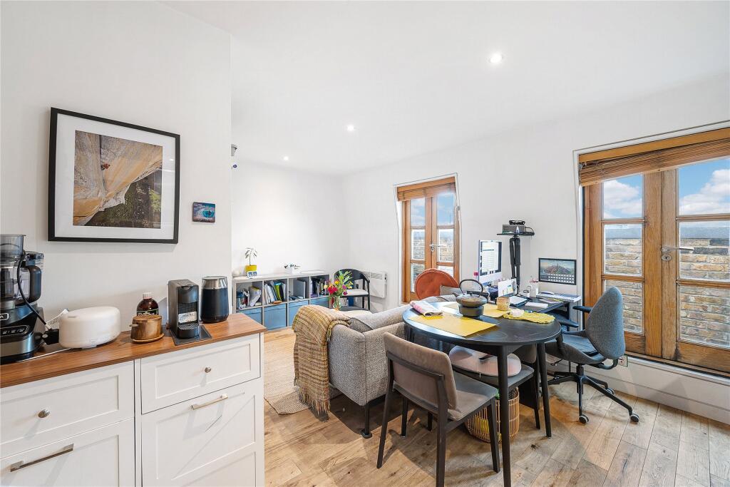 Main image of property: Fulham Broadway, Fulham, London, SW6