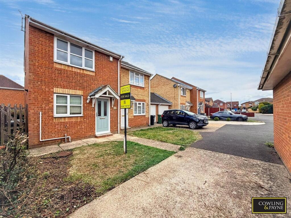 Main image of property: Spellbrook Close, Wickford