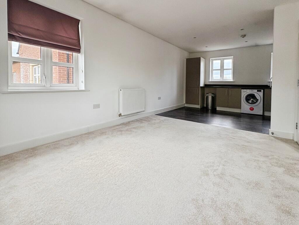 Archers Way, Amesbury, Salisbury photo 4
