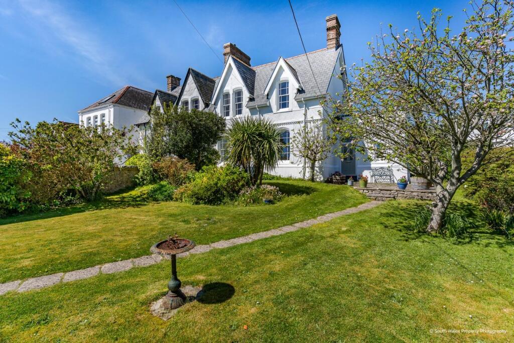Main image of property: South Terrace, Southerndown, Vale of Glamorgan, CF32 0RN