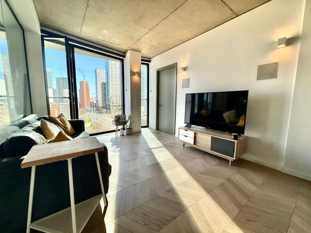 Main image of property: 1a Spinners Way, Manchester, M15