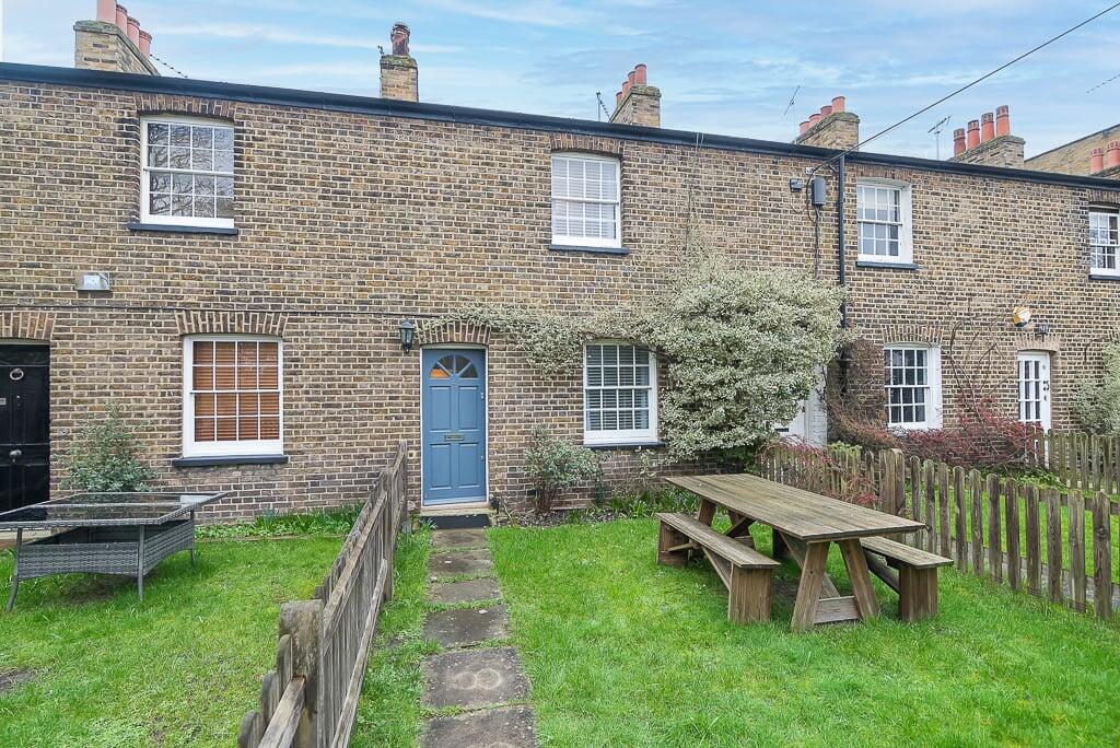 Main image of property: Castelnau Row