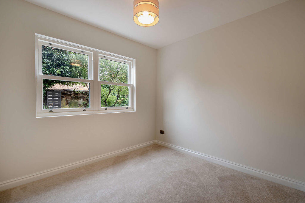 Apartment in Chester - More