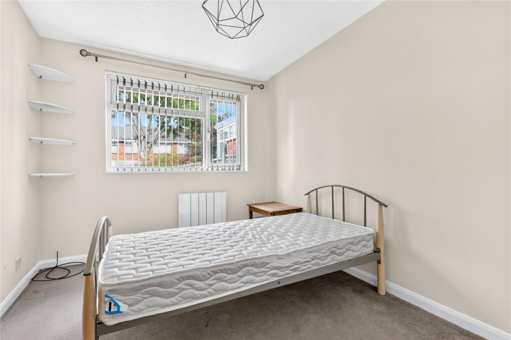 House in Reading - View 5