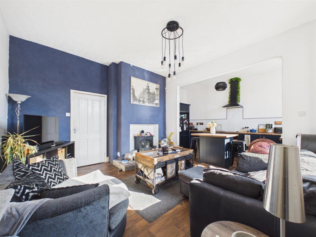 Apartment in North Tyneside, North East - View 4