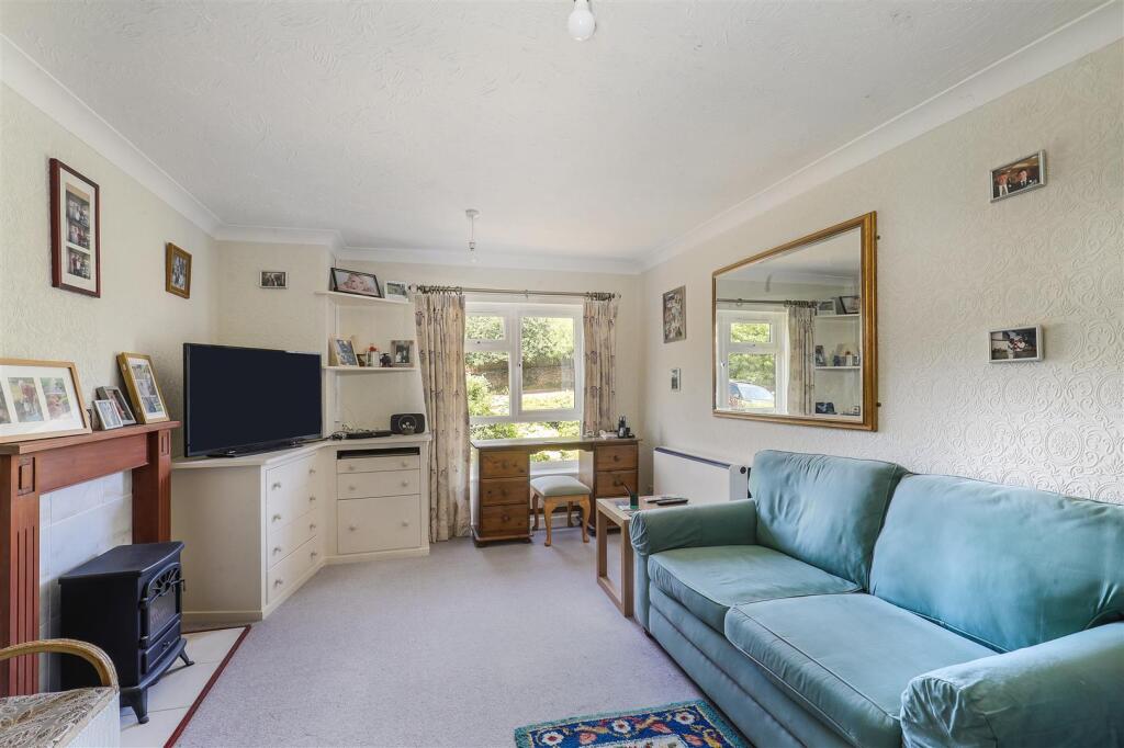Cambridge Way, Minchinhampton, Stroud photo 3