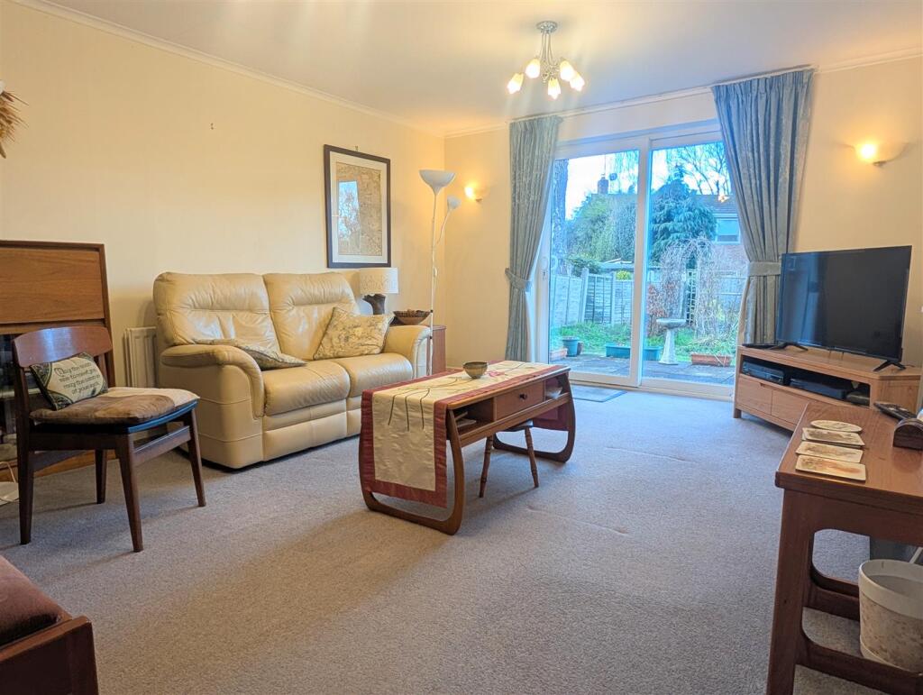 1 Manor Park, Pontesbury, Shrewsbury, SY5 0RH photo 4