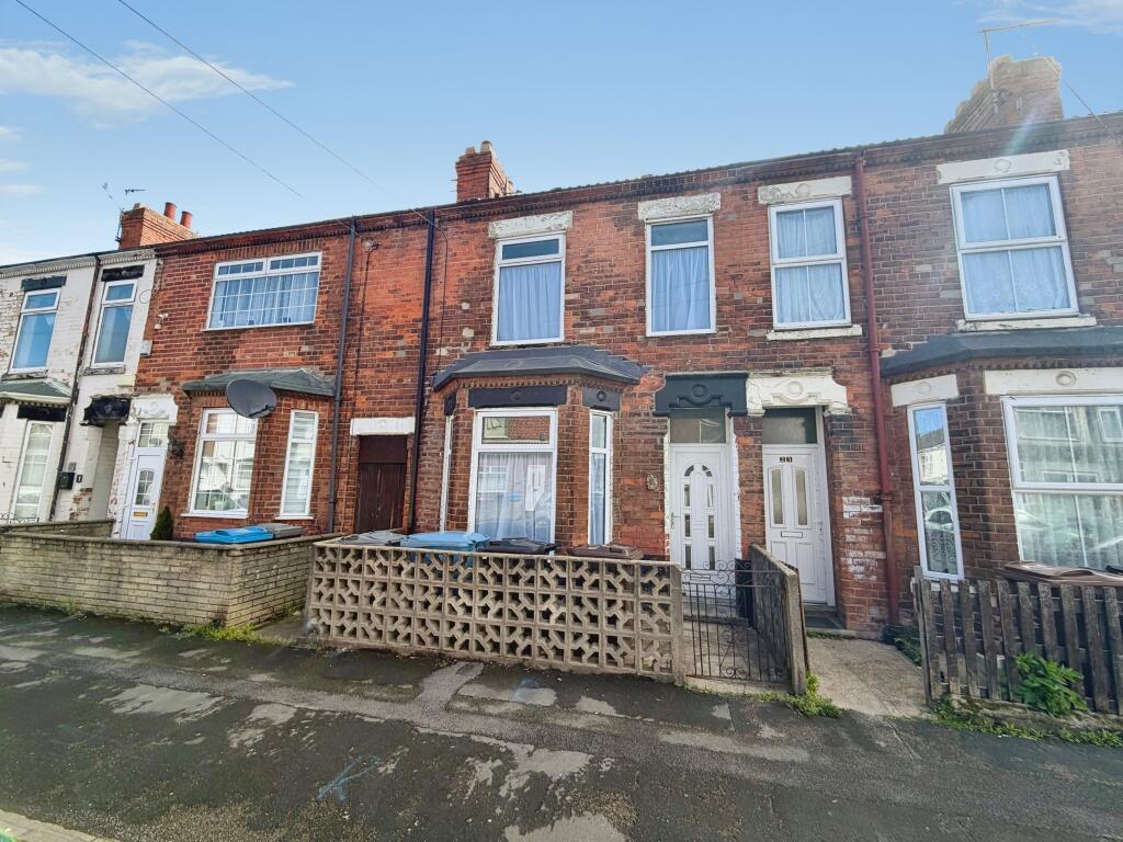 3-bed terraced on Devon Street, Hull, HU4, £75,000