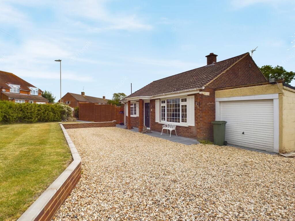 Main image of property: Pleasant Hill, Tadley, RG26