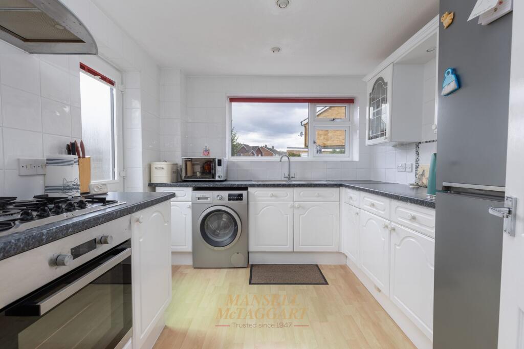 House in Redhill - View 4
