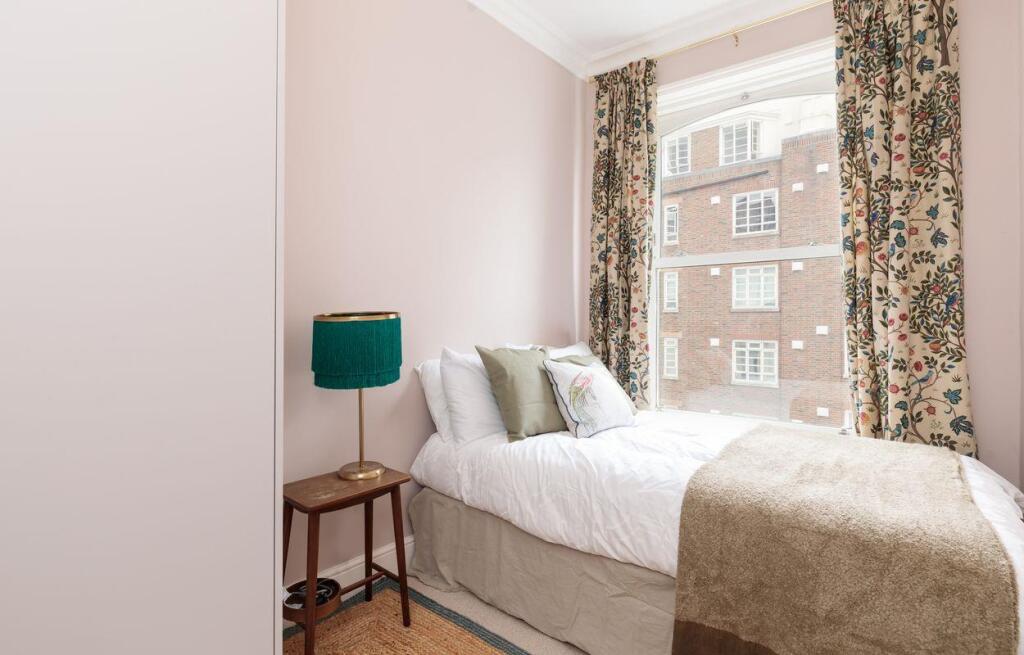 2 bedroom house for rent