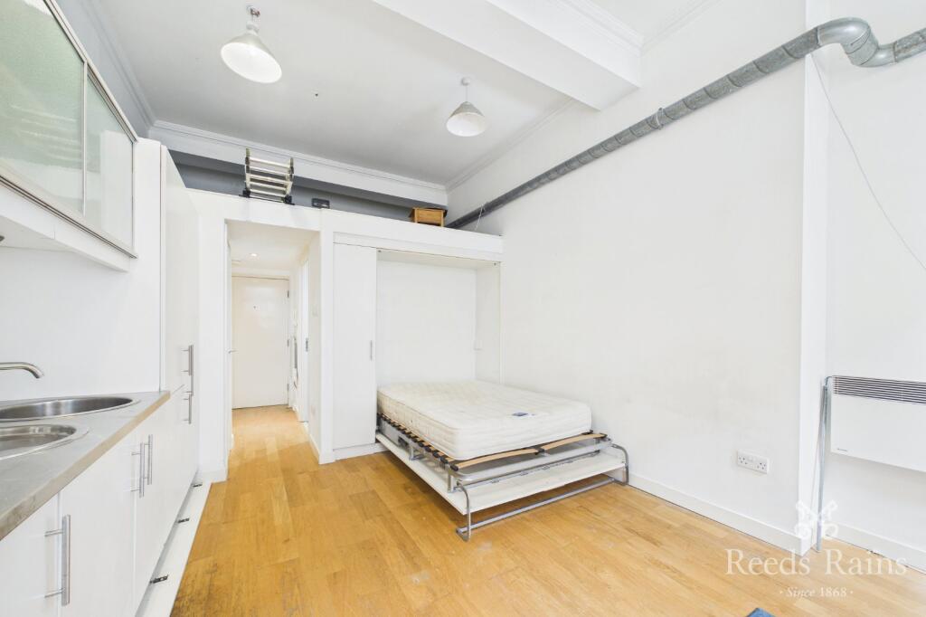 Studio apartment for rent