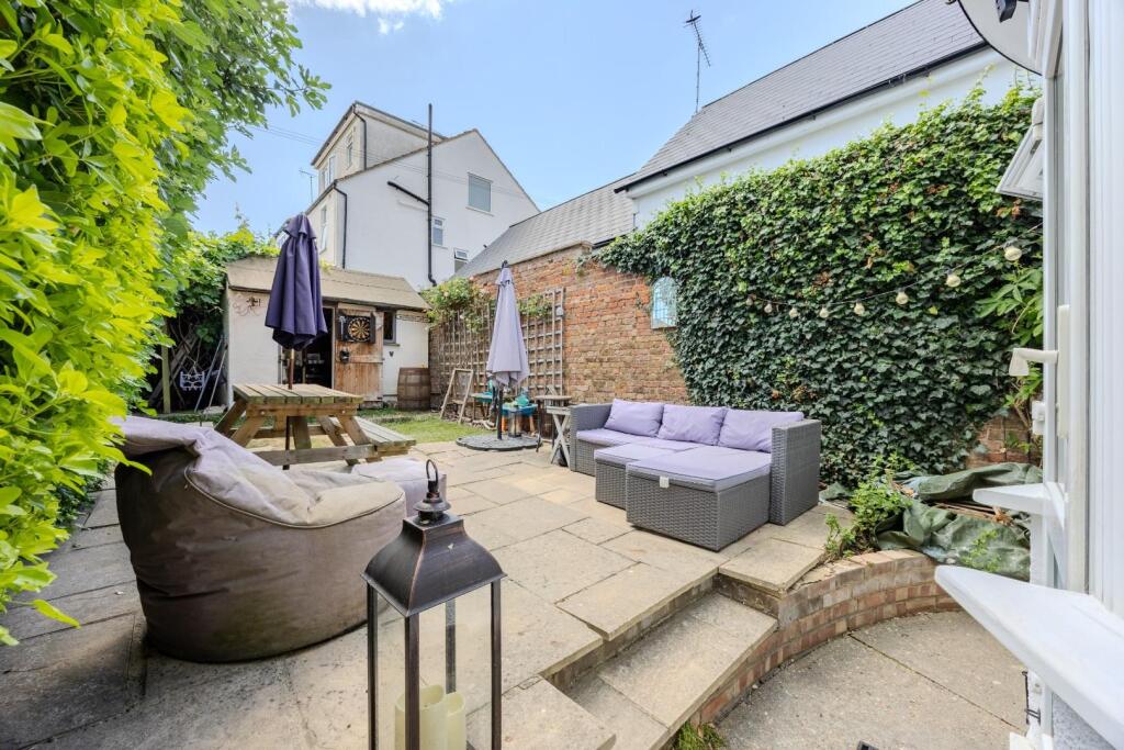 House in Southend-on-Sea - View 5