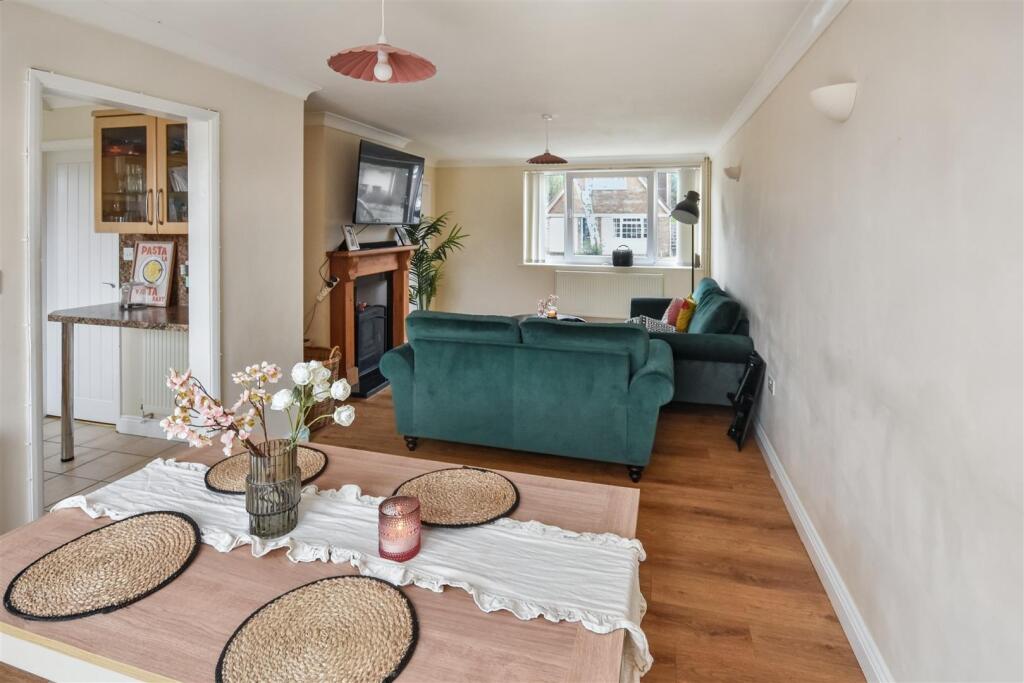 Glyndebourne Gardens, Corby, NN18 0PZ - View 4