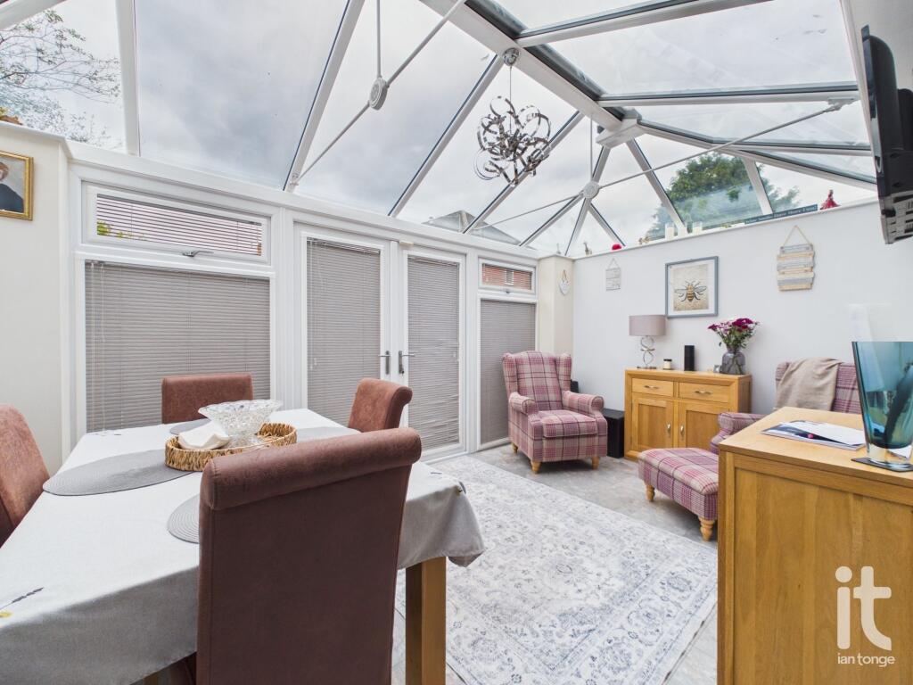 House in Stockport, Mile End, Davenport - View 3