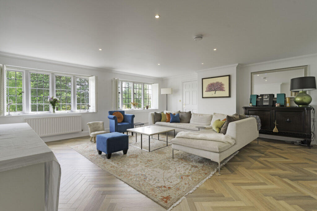 Apartment in Tonbridge - View 4