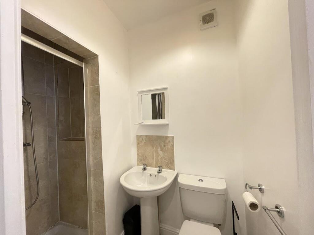 Apartment in Salisbury, The Close - View 5