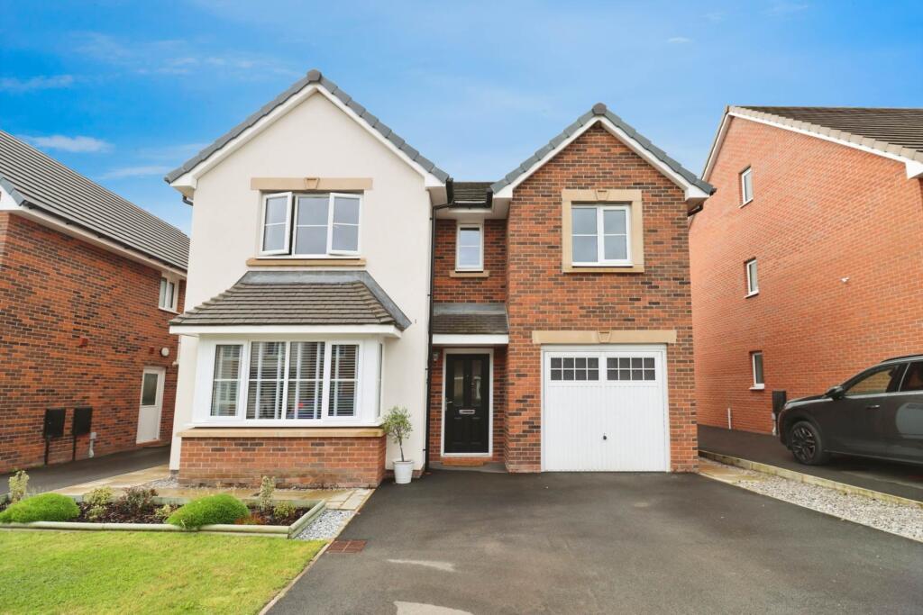4-bed detached on Valentine Street, Hooton, £425,000