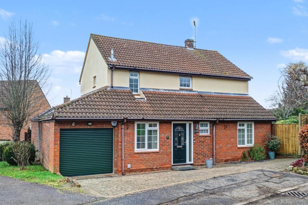 Main image of property: Craiston Way, Great Baddow, Chelmsford, CM2