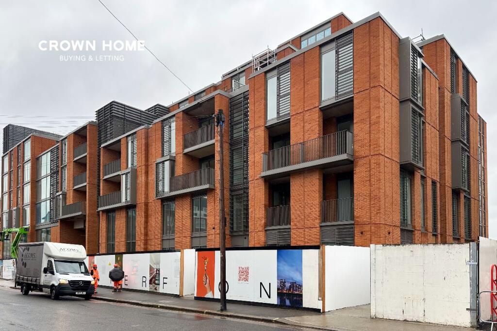 Main image of property: Hurlingham Waterfront, Wandsworth Bridge Road, Fulham, SW6