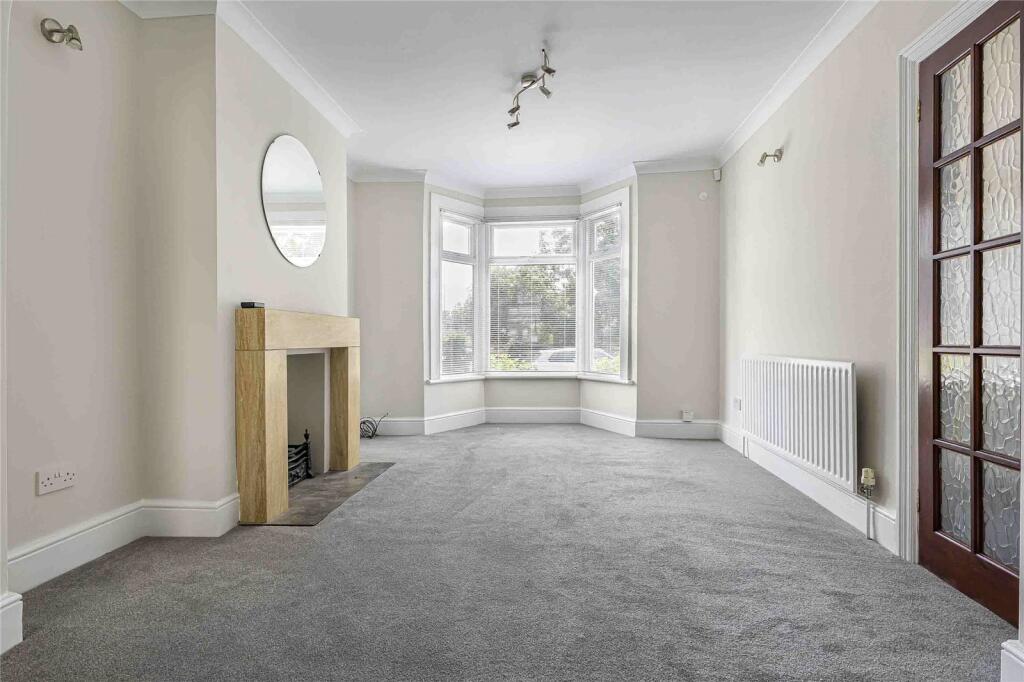 House in Greenhithe, Stone - View 3