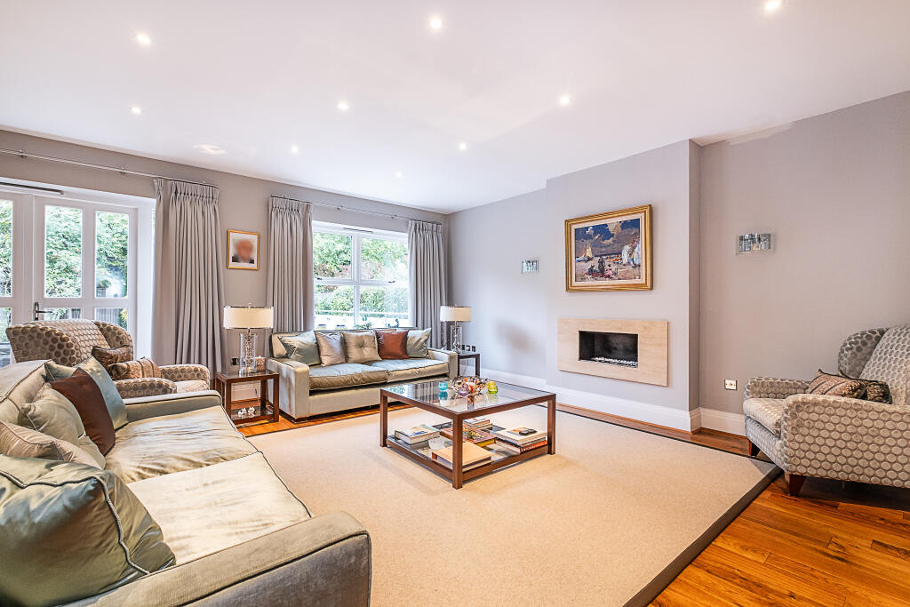 House in London - View 5