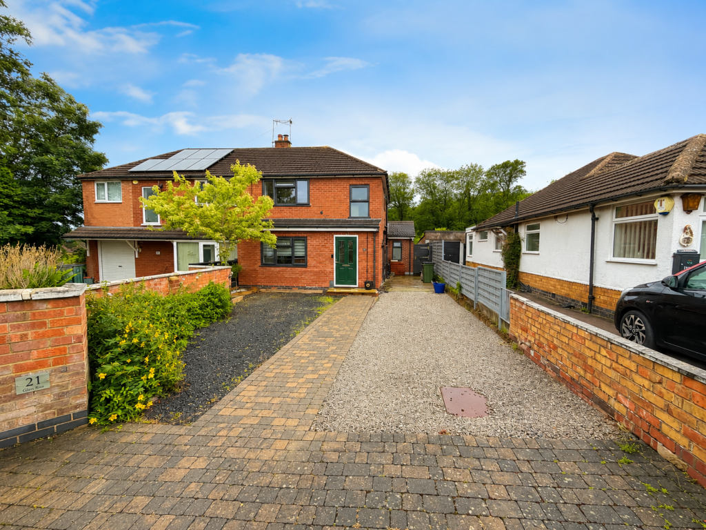 3-bed semi-detached on Glen Rise, Leicester, LE2, £400,000