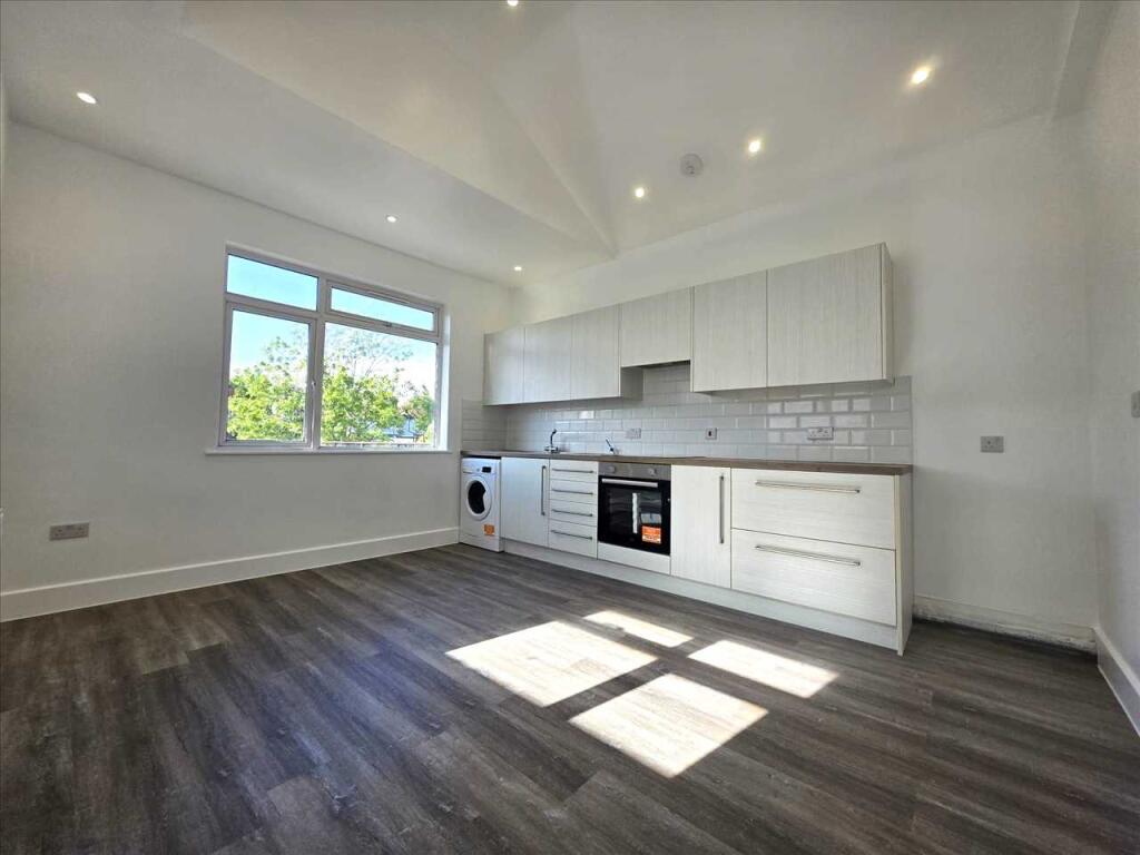 Main image of property: The Broadway, Mill Hill