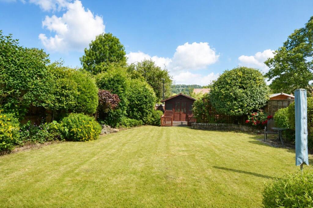 Larch Close, Nailsea photo 2