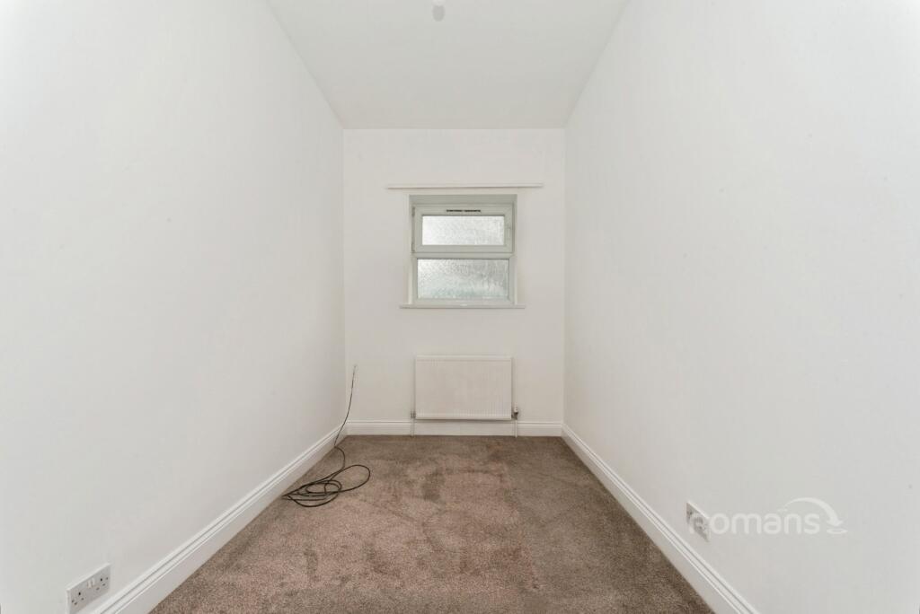 Apartment in Swindon - View 5