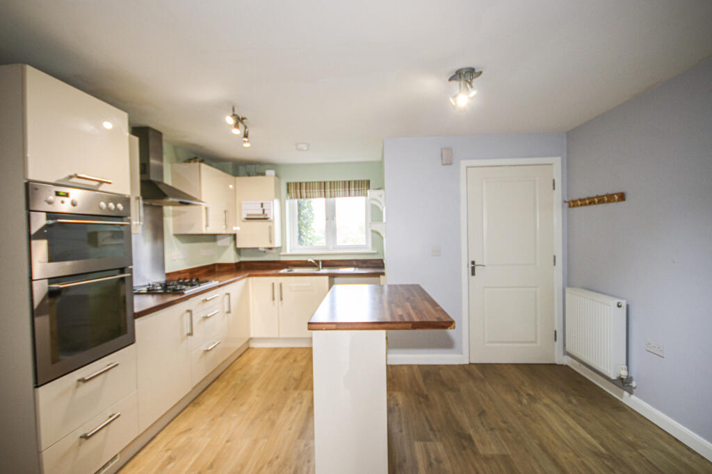 Main image of property: Rose Walk, Sittingbourne, Kent, ME10 4EW
