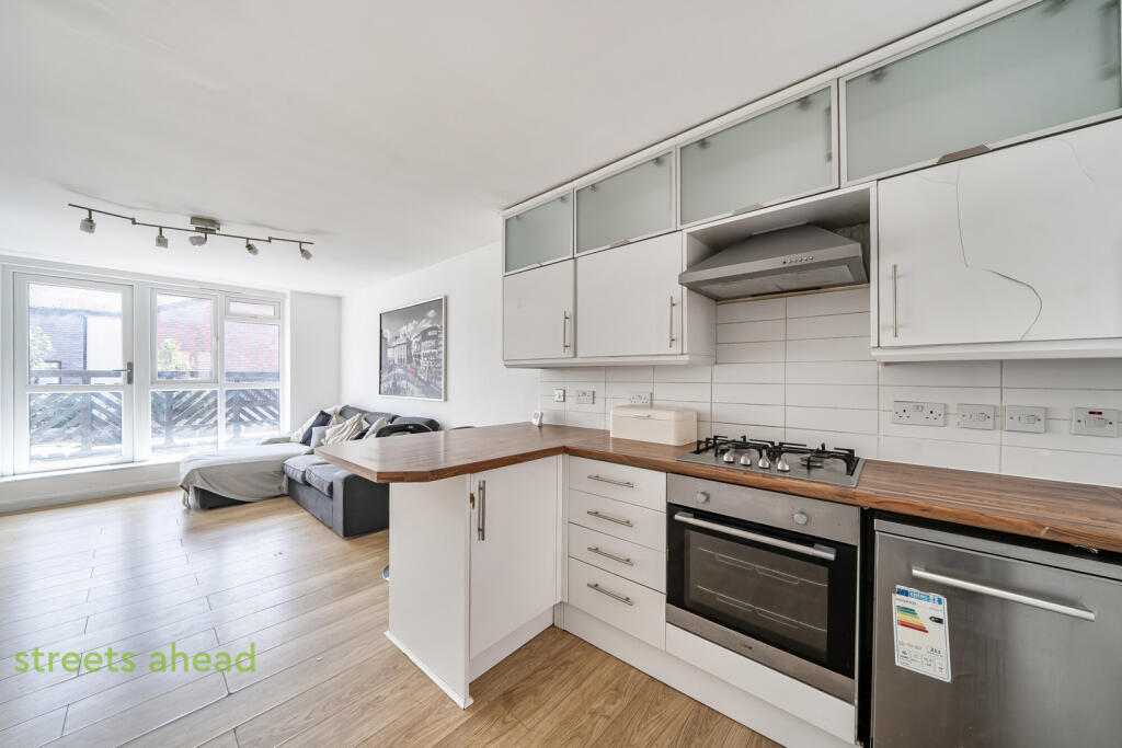 Apartment in London - View 3
