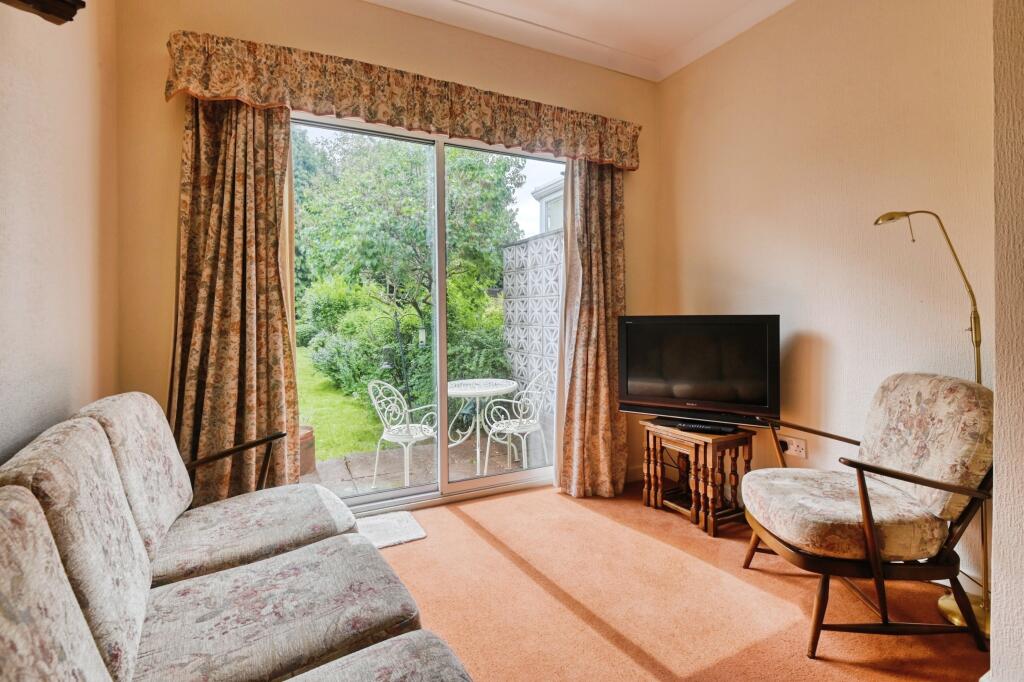 Maple Road, Sutton Coldfield, B72 photo 4