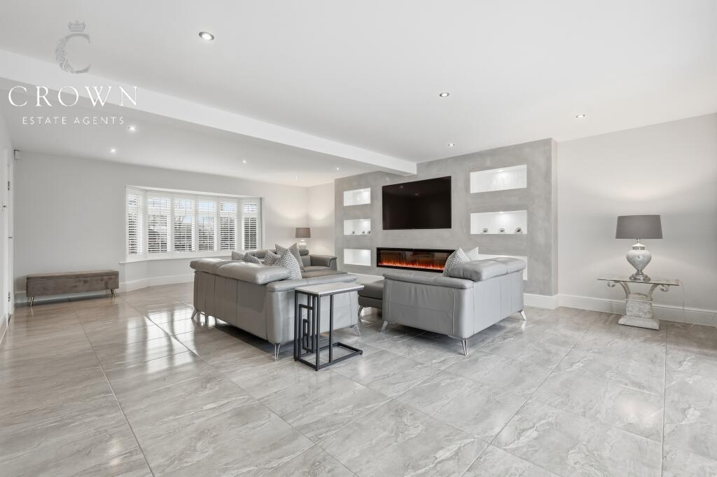 House in Basildon, Ramsden Bellhouse - View 5