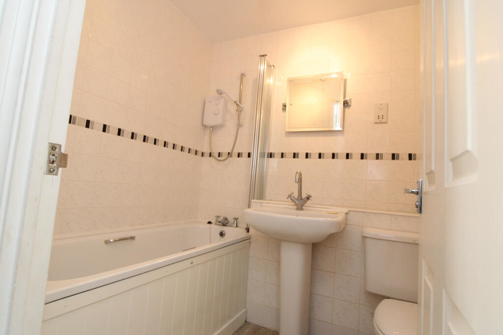 Apartment in London, Mill Quay, Isle of Dogs - More