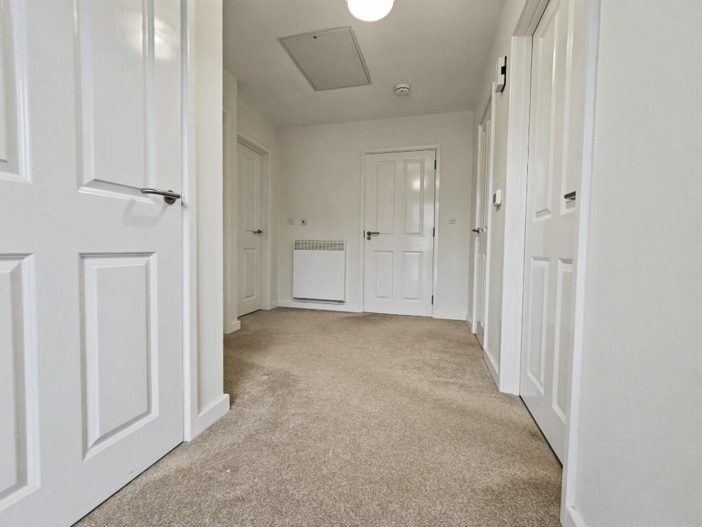 31 Lawley Close, Church Stretton, Shropshire, SY6 6EL photo 2