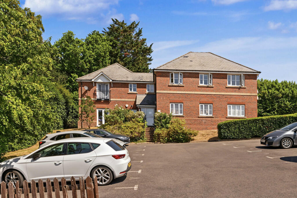 Main image of property: Farriers Way, Chesham, HP5