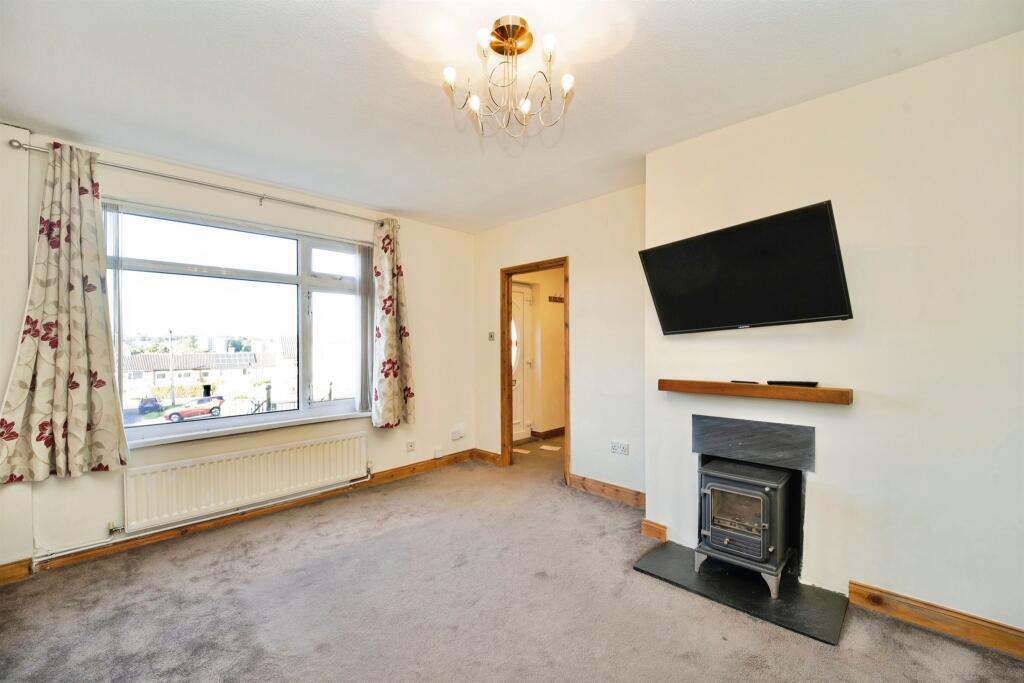 House in Bradford, West Yorkshire - View 4