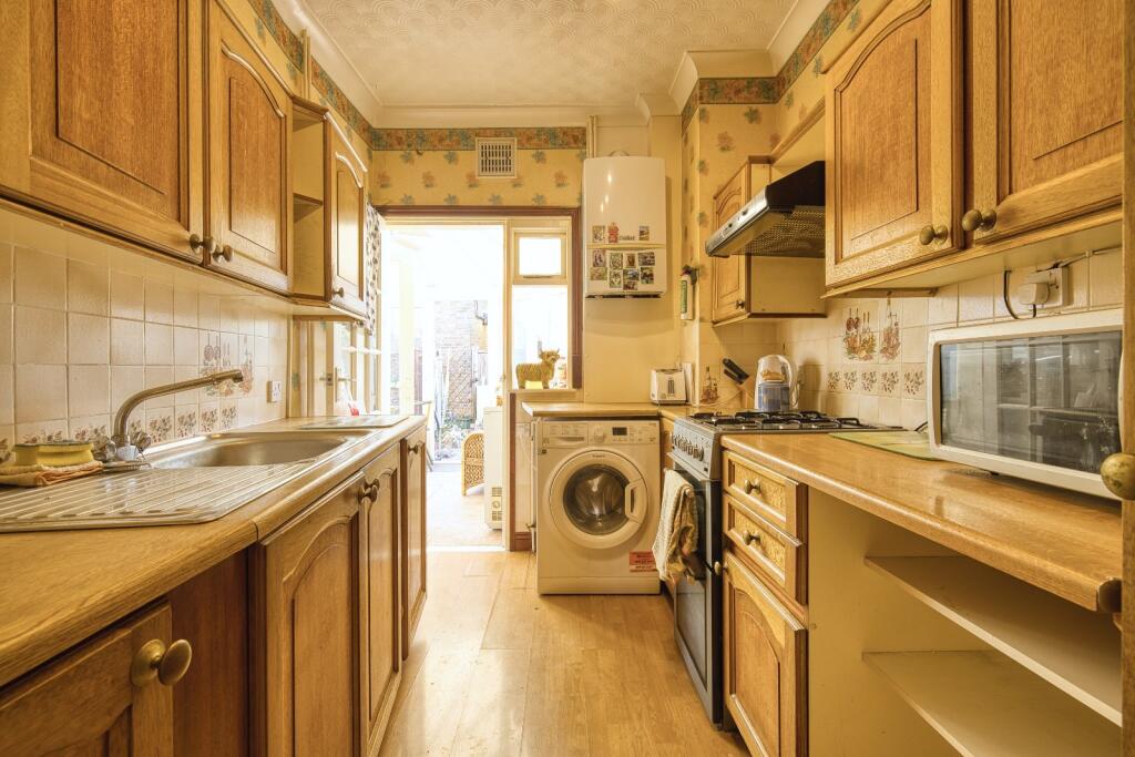 House in Canterbury - More