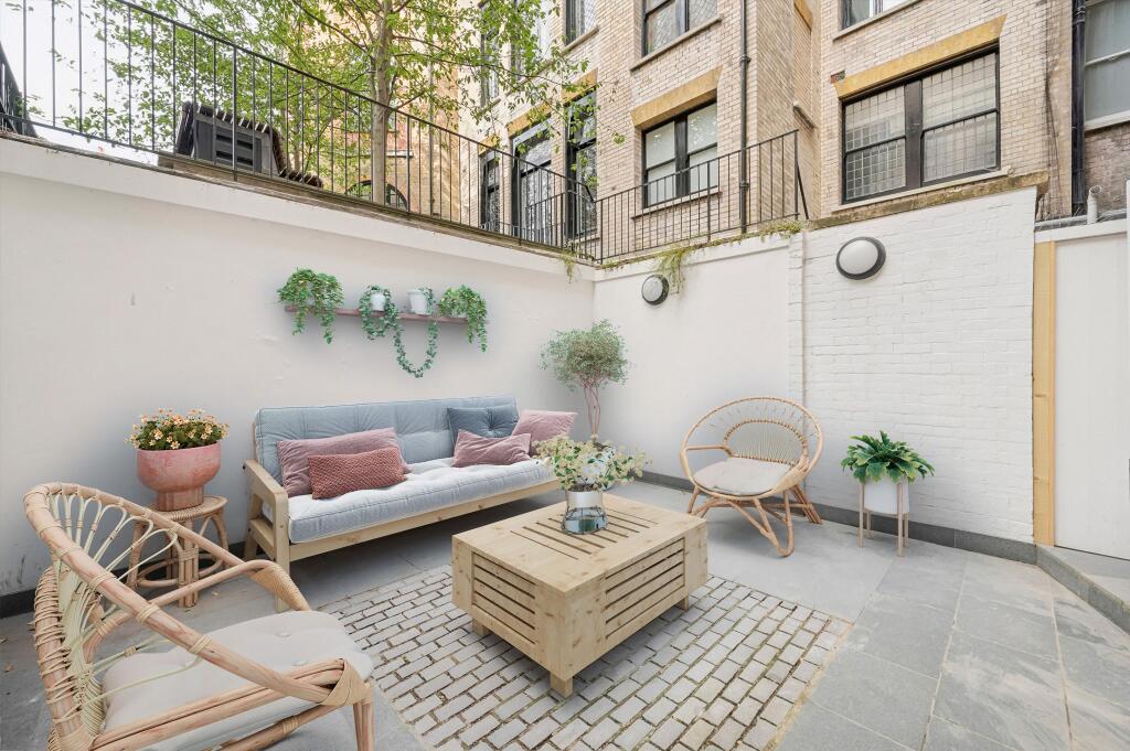 Apartment in London - View 5