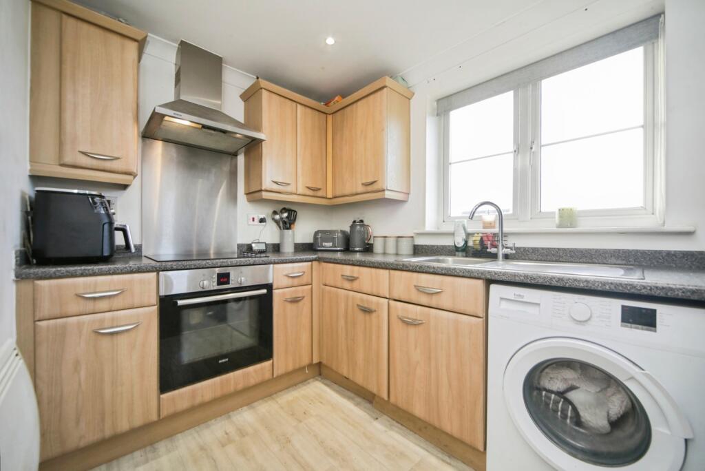 Pintail Road, Stowmarket, Suffolk, IP14 photo 2