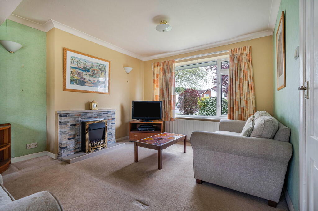 House in Guildford, Surrey - View 3