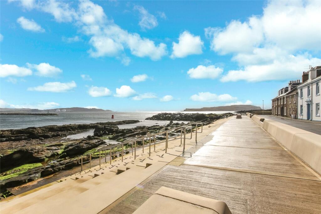 14/1, Crichton Street, ISLE OF CUMBRAE, Isle of Cumbrae, KA28 photo 3