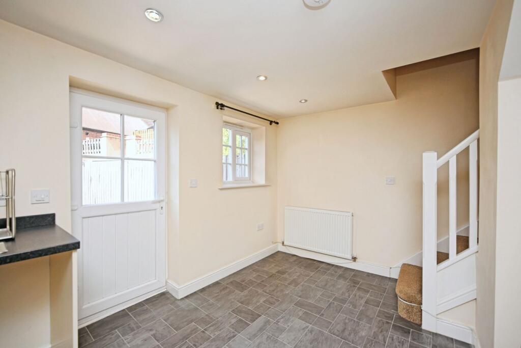 House in Stratford-on-Avon, Studley - More