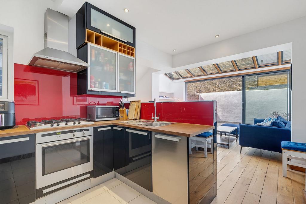 Apartment in London - View 4