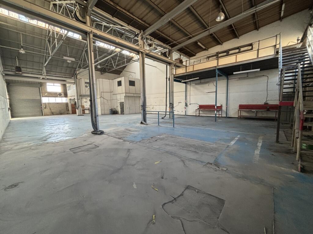 Photo 10