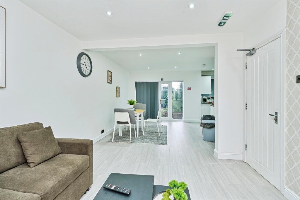 House in Wolverhampton - View 4