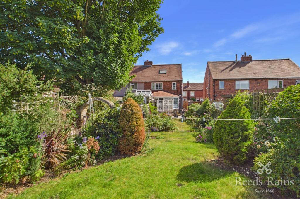 House in Rotherham, Dinnington St. John's - View 2